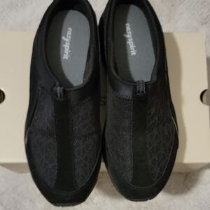 Easy Spirit Black Mesh Slip-On Sneakers